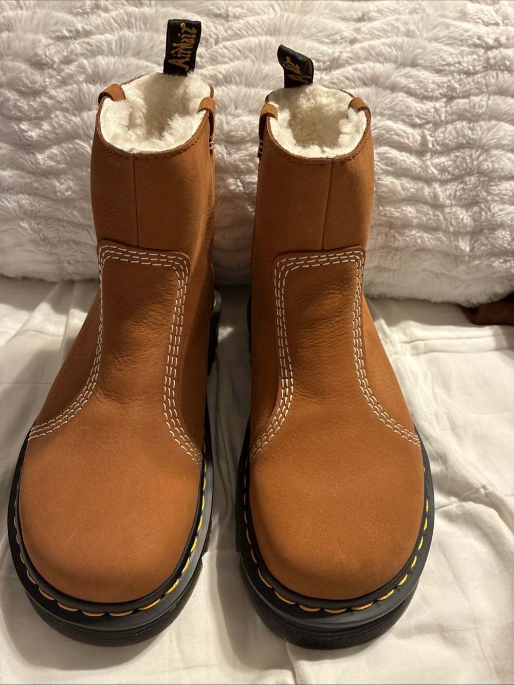Dr martens ladies zebzag faux fur lines boots size 9